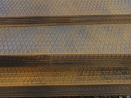 фото 2 - лист рифленый стальной чечевица 1500х6000, 12 мм