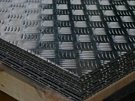 фото 2 - рифленый лист алюминиевый квинтет 1,2х1200х3000, амг2н2р